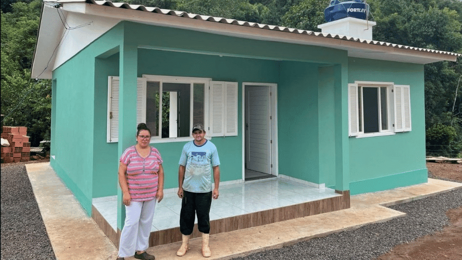 Estado amplia programa habitacional Porta de Entrada e vai contemplar mais mil famílias