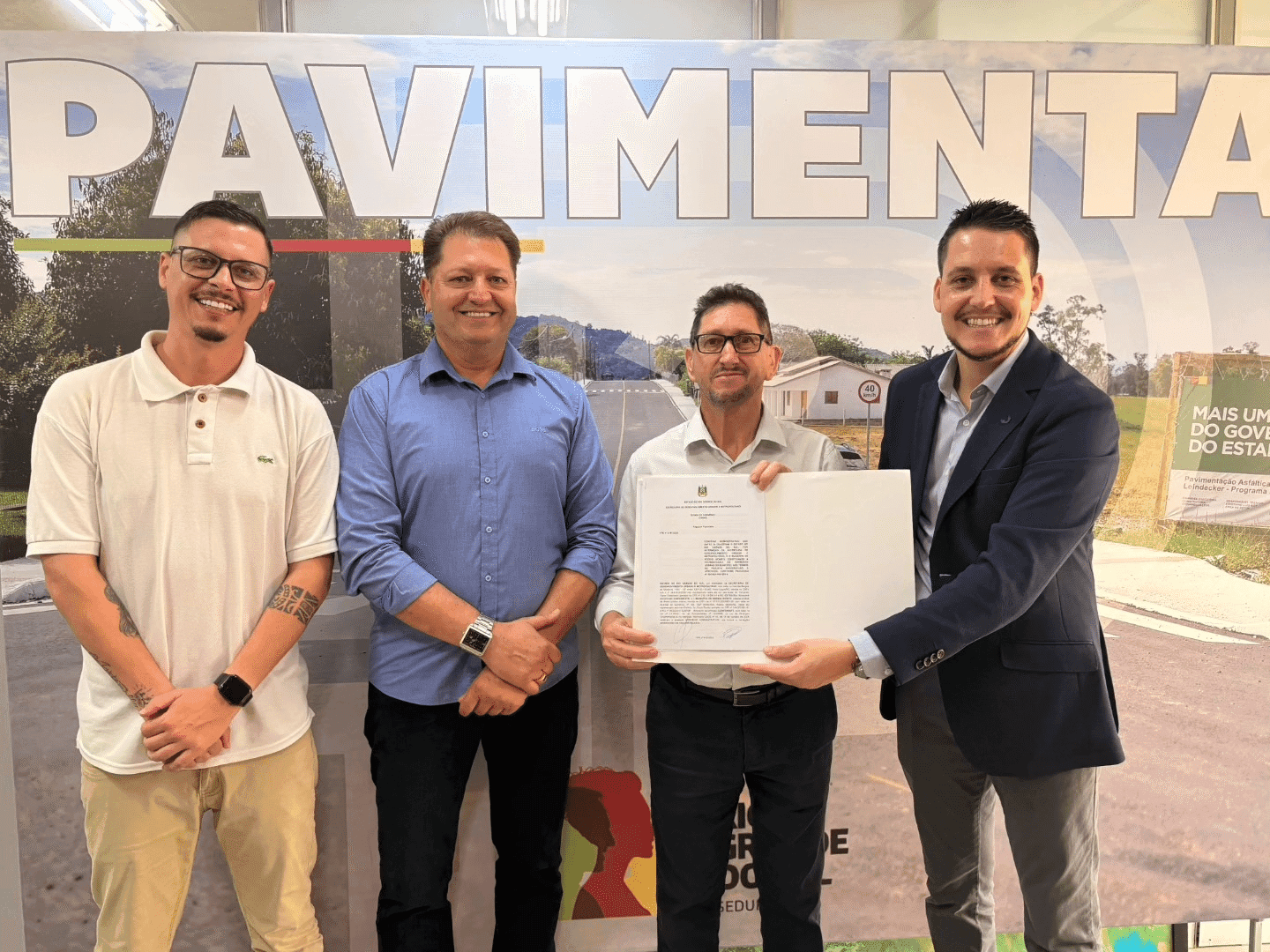 Prefeito de Rodeio Bonito firma convênio de R$ 1,3 milhão para pavimentação asfáltica