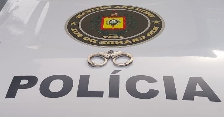  Homem é preso por violência doméstica em Liberato Salzano 