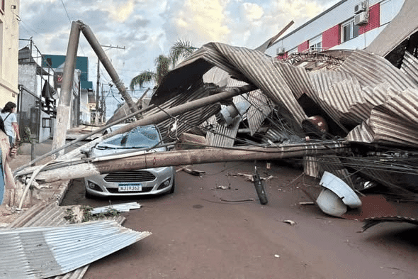 Temporal causa estragos em mais de 500 casas em Palmeira das Missões e município deve decretar emergência