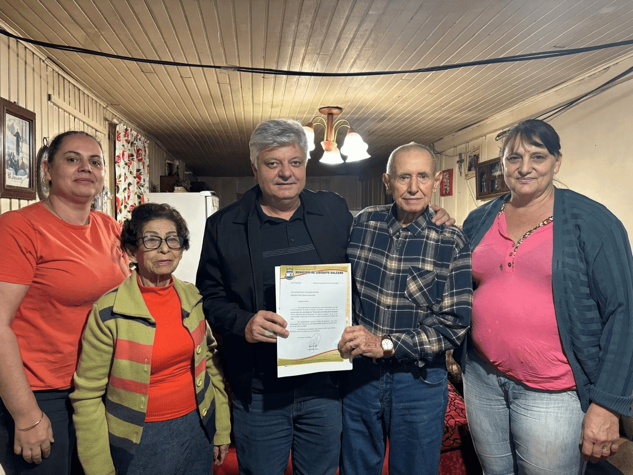 Prefeito Gilson de Carli visita cidadão centenário de Liberato Salzano