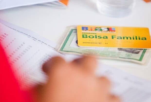 PF investiga origem de fake news sobre programas sociais