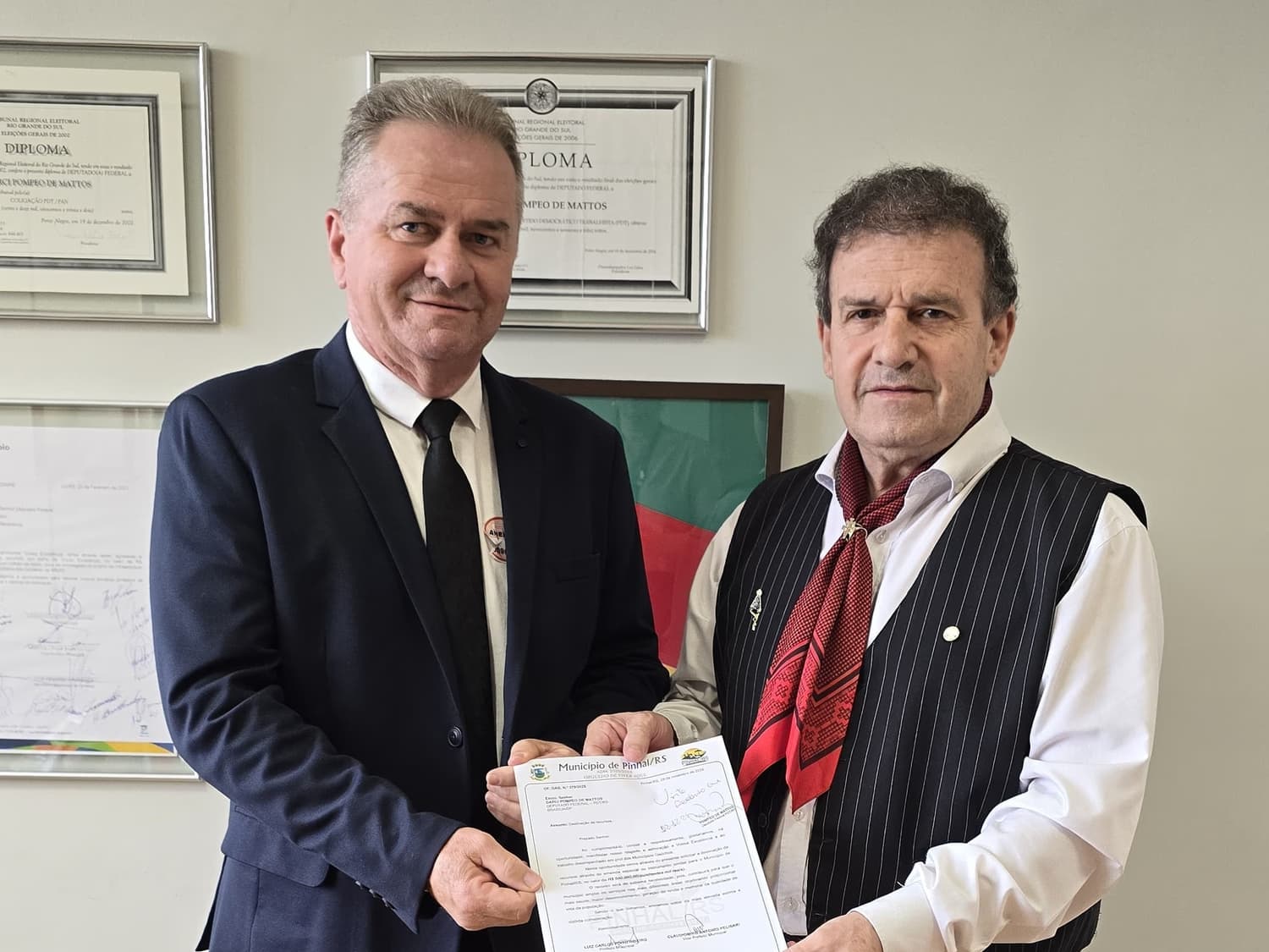 Vice-prefeito de Pinhal cumpre agenda em Brasília