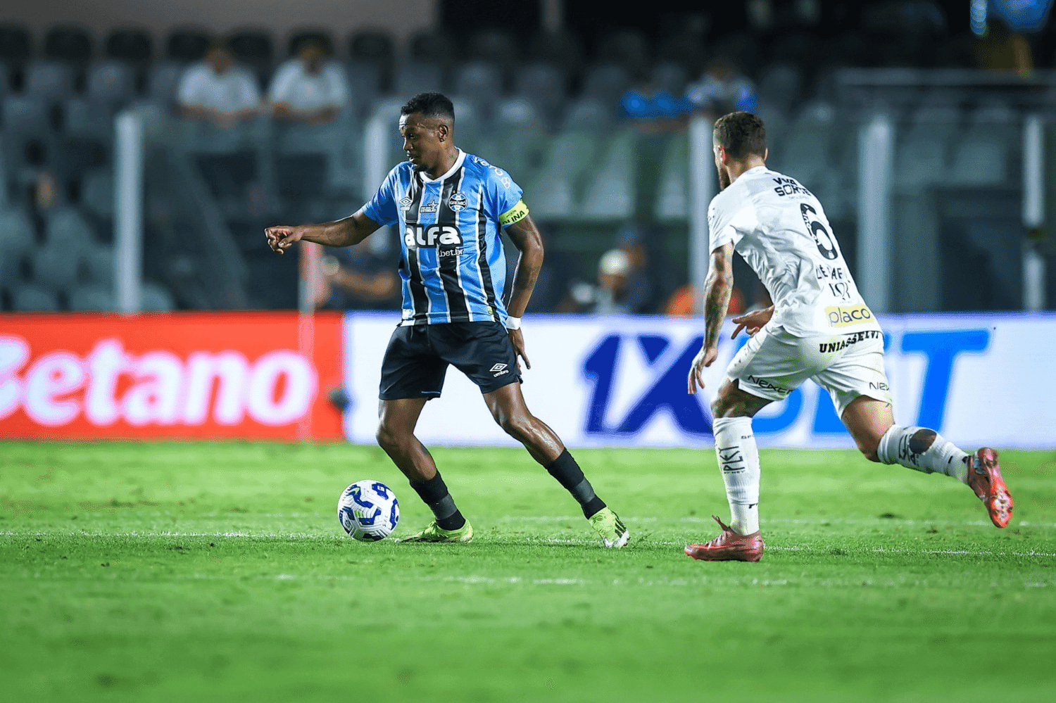 Grêmio recebe o Santos com retrospecto positivo jogando em casa