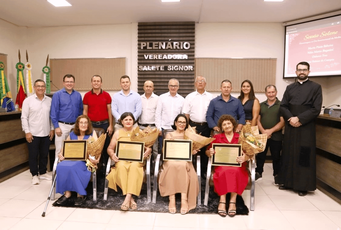 Quatro mulheres são homenageadas pelo Legislativo de Pinhal
