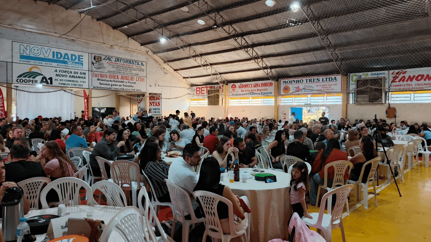 Almoço à Base de Carne Suína reúne cerca de 700 pessoas em Rodeio Bonito