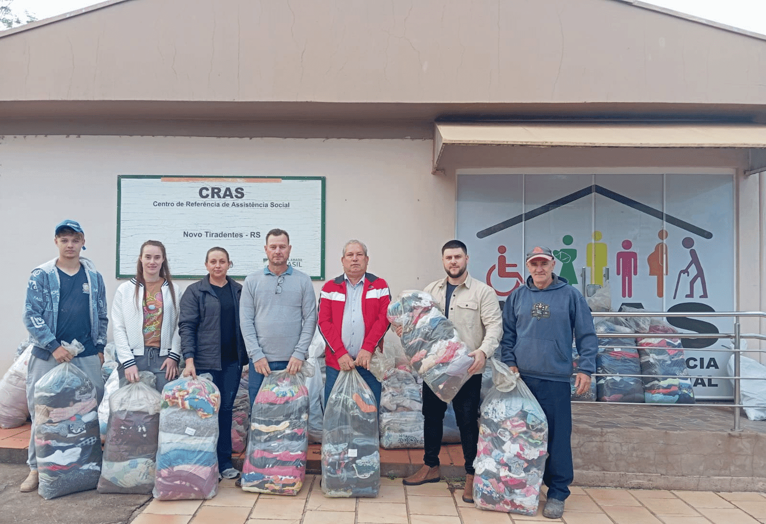 Novo Tiradentes recebe doações de agasalhos para atender famílias em situação de vulnerabilidade