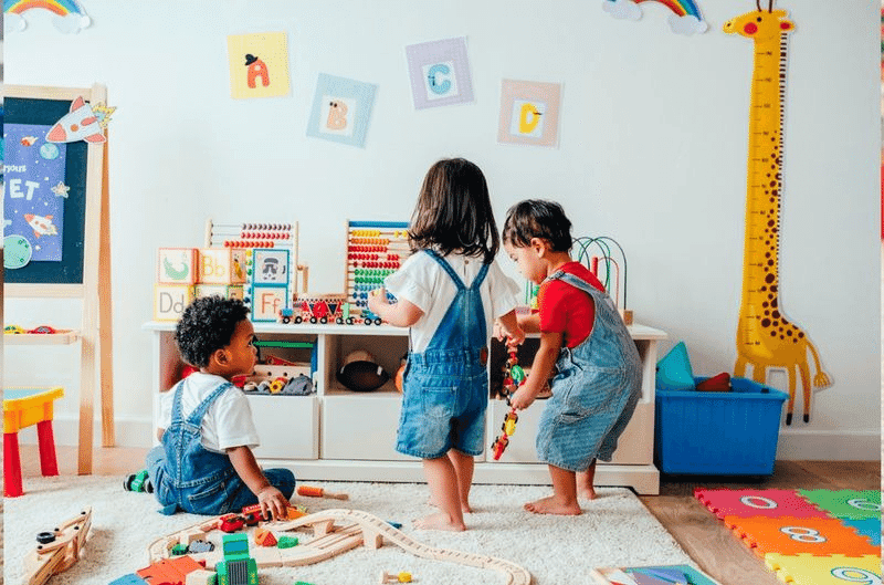 Lei que estende oferta de educação infantil em creches e pré-escolas das zonas urbanas e rurais é sancionada