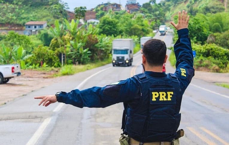 PRF intensificará fiscalização nas rodovias federais do RS na Operação Rodovida Natal